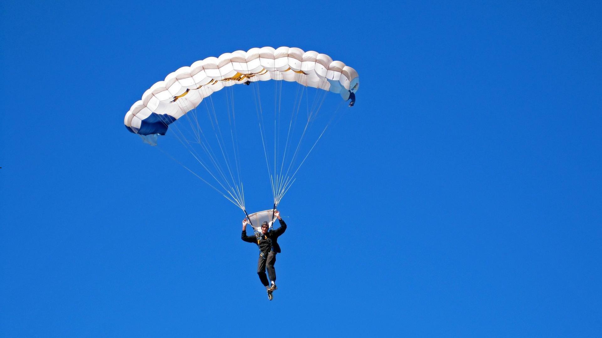 乔治赛后怒轰裁判，我们没得到应有的吹罚待遇