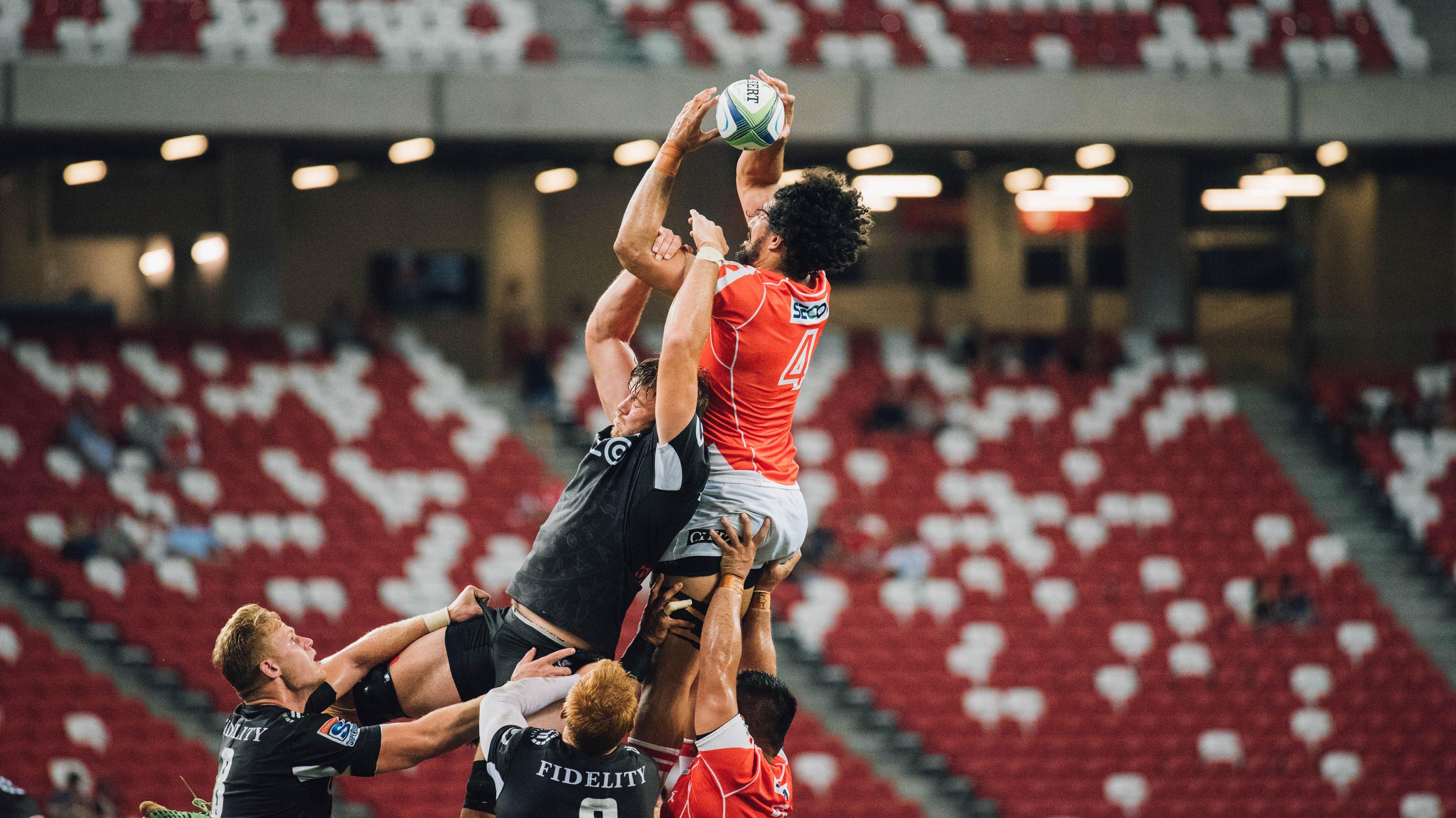 不败神话遭遇最强挑战？联赛新贵放言，听说你没输过球啊？